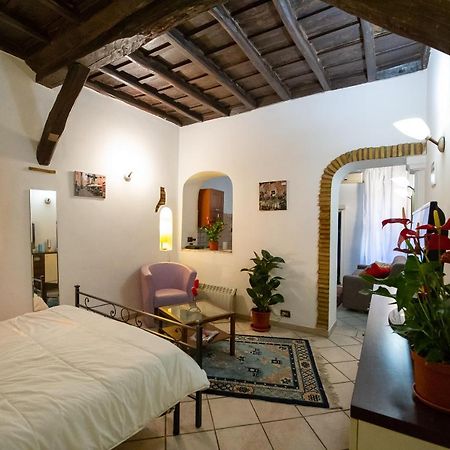 JUSTACASA alla SCALA Trastevere Roma Esterno foto