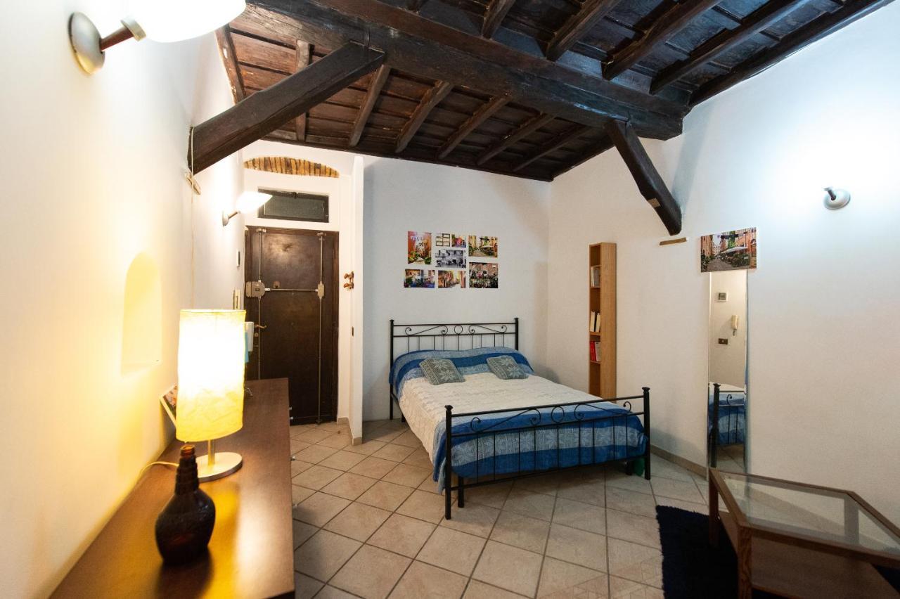 JUSTACASA alla SCALA Trastevere Roma Esterno foto