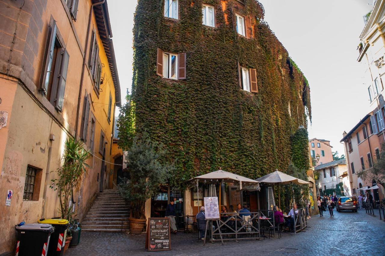 JUSTACASA alla SCALA Trastevere Roma Esterno foto
