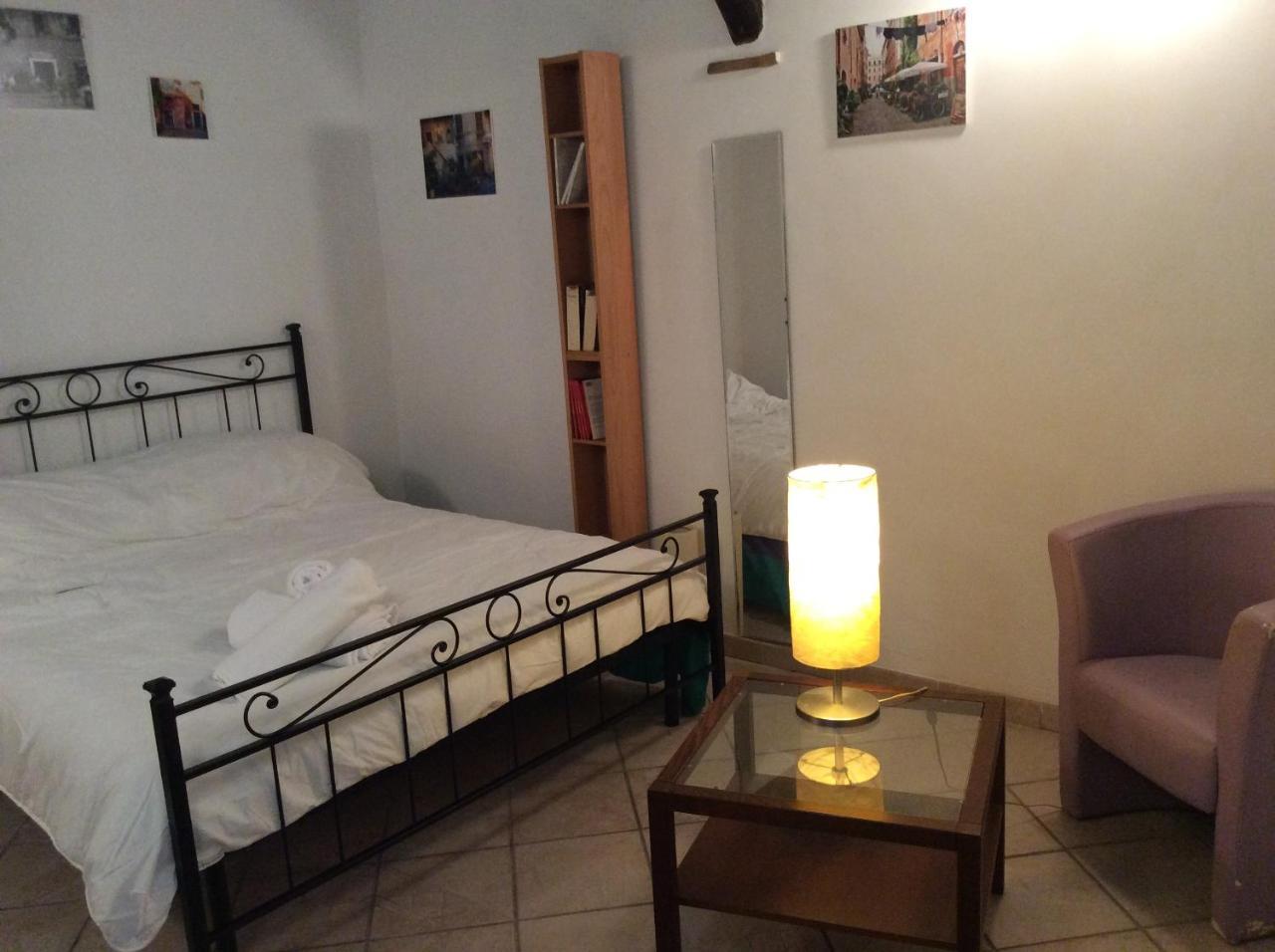 JUSTACASA alla SCALA Trastevere Roma Esterno foto