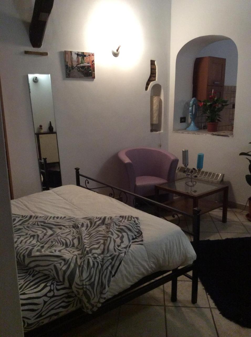 JUSTACASA alla SCALA Trastevere Roma Esterno foto